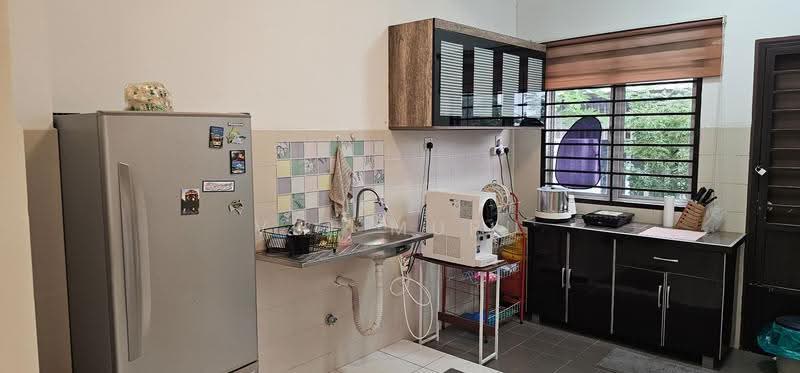 2-storey Terraced House for Rent in Setia Ecohill (Semenyih) - Vee Muru - Kitchen - PropertyGuru.com.my