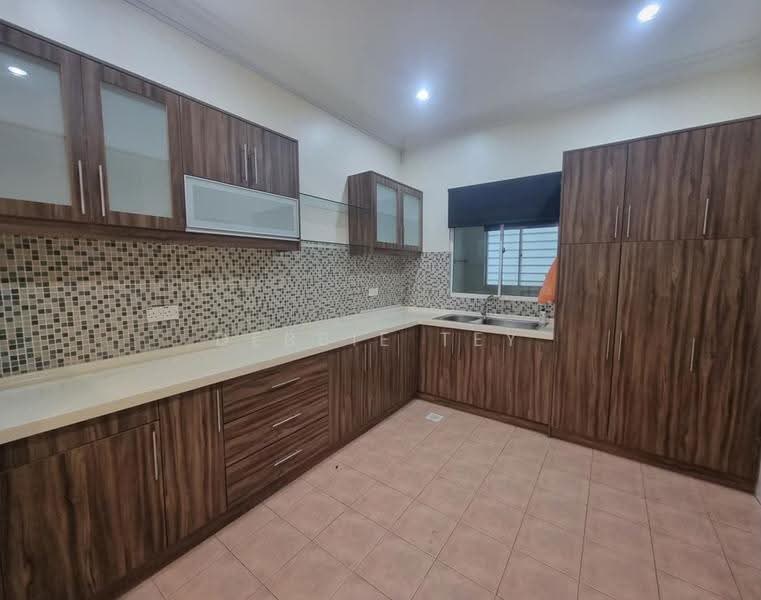 Terraced House for Rent in Taman Impian Indah (Bukit Jalil) - Debbie Tey - Kitchen - PropertyGuru.com.my