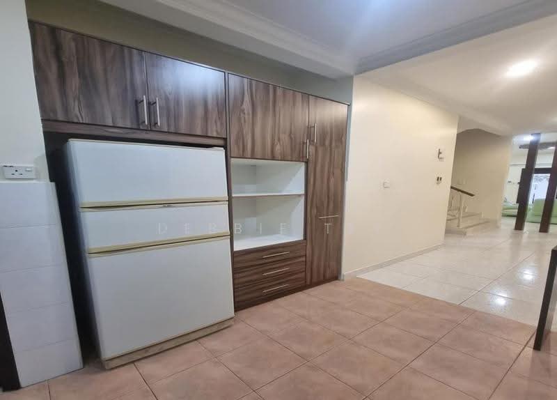 Terraced House for Rent in Taman Impian Indah (Bukit Jalil) - Debbie Tey - Kitchen - PropertyGuru.com.my