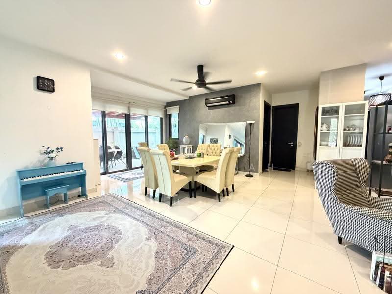 Semi-Detached House for Sale in Bandar Baru Bangi (Selangor) - Nana Cheah - Dining Room - PropertyGuru.com.my