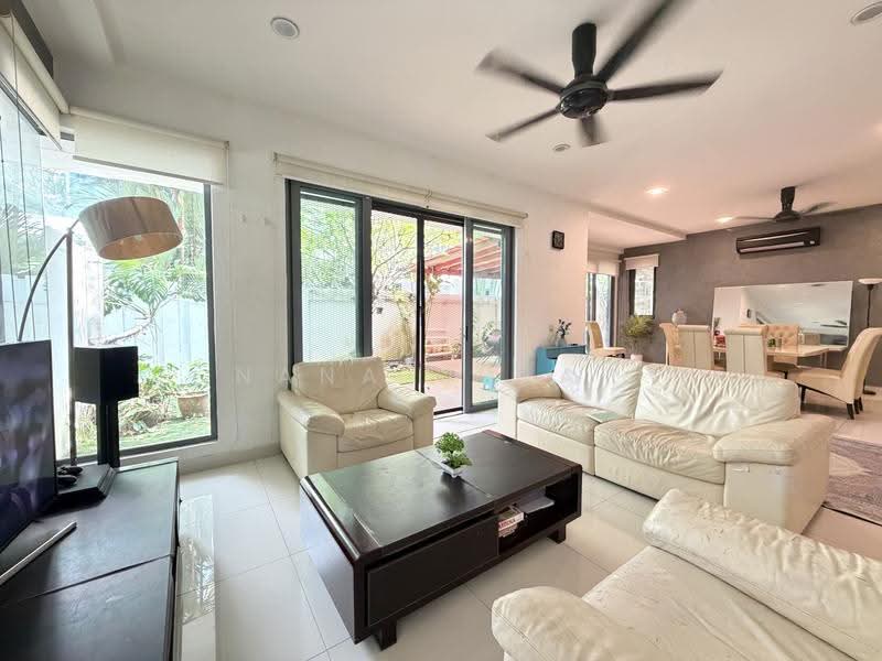 Semi-Detached House for Sale in Bandar Baru Bangi (Selangor) - Nana Cheah - Living Room - PropertyGuru.com.my