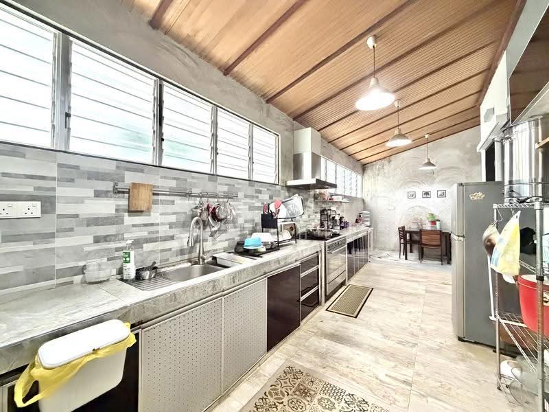 Semi-Detached House for Sale in Bandar Baru Bangi (Selangor) - Nana Cheah - Kitchen - PropertyGuru.com.my
