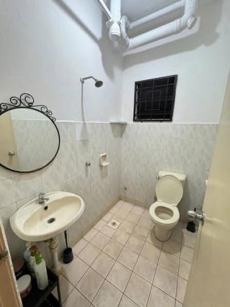 Condominium for Sale at Bayu Tasik 1 - KINKI CHAN - Bathroom - PropertyGuru.com.my