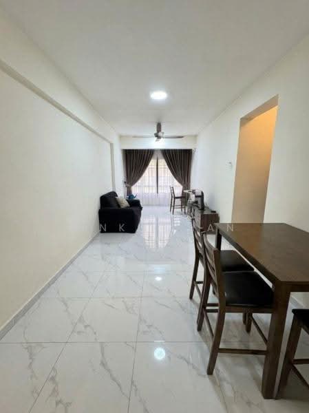 Condominium for Sale at Bayu Tasik 1 - KINKI CHAN - Living Room - PropertyGuru.com.my