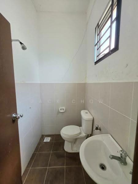 Rumah Teres 2-Tingkat untuk Dijual di Taman Scientex Senai (Senai) - Zack Chow - Bathroom - PropertyGuru.com.my