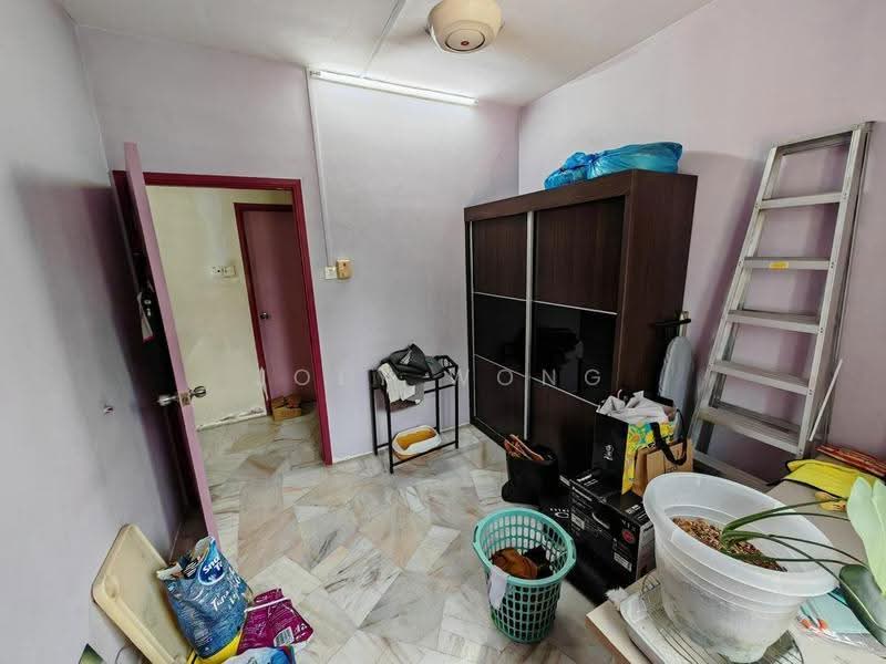 Apartment for Sale at Sri Pinang Apartment - Joey Wong - Bedroom - PropertyGuru.com.my