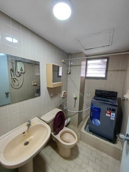 Apartment for Rent at Cascadia - Ryan Sim - Bathroom - PropertyGuru.com.my