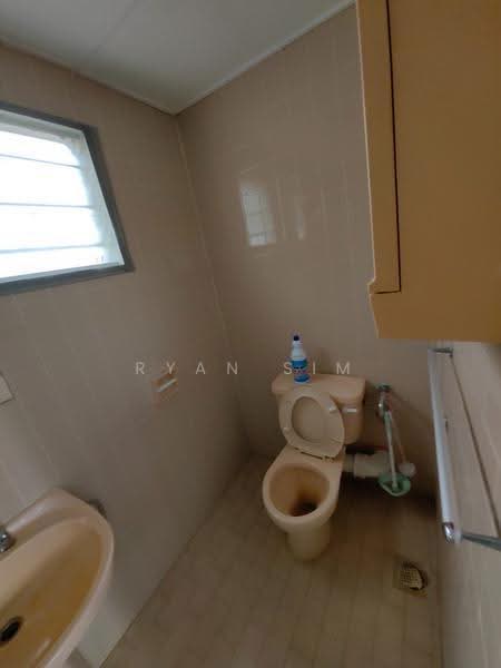 Apartment for Rent at Cascadia - Ryan Sim - Bathroom - PropertyGuru.com.my