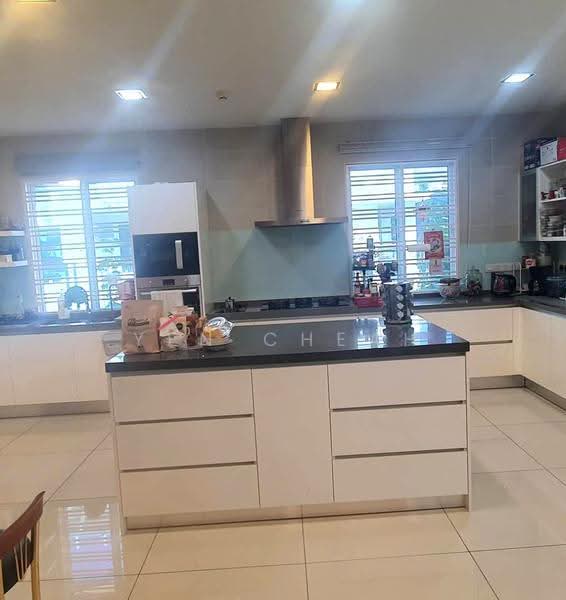 Rumah Berkembar untuk Dijual di Taman Villa Perdana (Kajang) - Yen Cheah - Kitchen - PropertyGuru.com.my