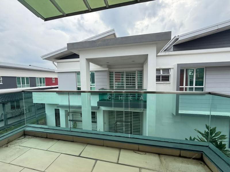 Rumah Berkembar untuk Dijual di Taman Villa Perdana (Kajang) - Yen Cheah - PropertyGuru.com.my