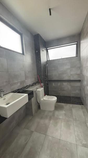 Rumah Kluster untuk Disewa di Taman Desa Tebrau (Tebrau) - Alvin Lim - Bathroom - PropertyGuru.com.my