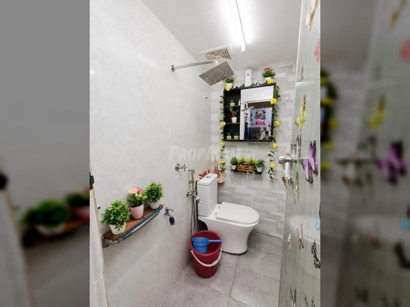Rumah Teres 1-Tingkat untuk Dijual di Taman Kantan Permai (Kajang) - Azira Ahmad - Bathroom - PropertyGuru.com.my