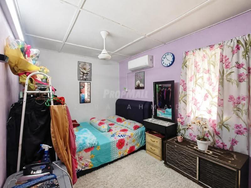 Rumah Teres 1-Tingkat untuk Dijual di Taman Kantan Permai (Kajang) - Azira Ahmad - Bedroom - PropertyGuru.com.my