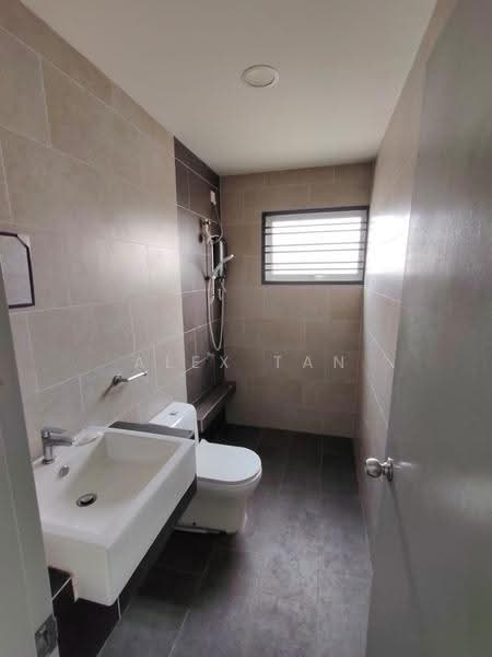 Rumah Teres 2-Tingkat untuk Dijual di Masai (Johor) - ALEX TAN - Bathroom - PropertyGuru.com.my