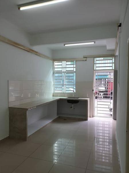 Rumah Teres 3-Tingkat untuk Disewa di Bayan Lepas (Penang) - Jennifer Lee - Kitchen - PropertyGuru.com.my