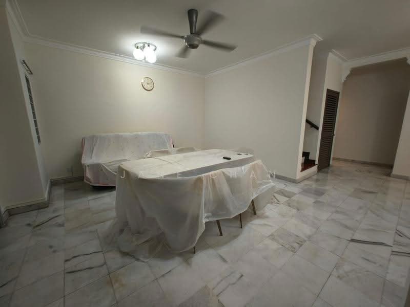 2-storey Terraced House for Rent in Bandar Sri Damansara (Selangor) - Jane Chan - Living Room - PropertyGuru.com.my