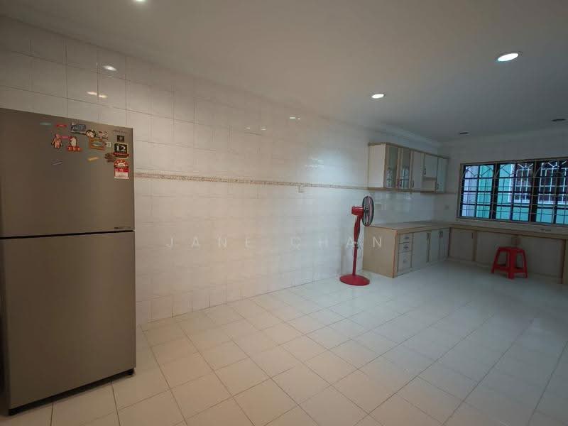 2-storey Terraced House for Rent in Bandar Sri Damansara (Selangor) - Jane Chan - Kitchen - PropertyGuru.com.my