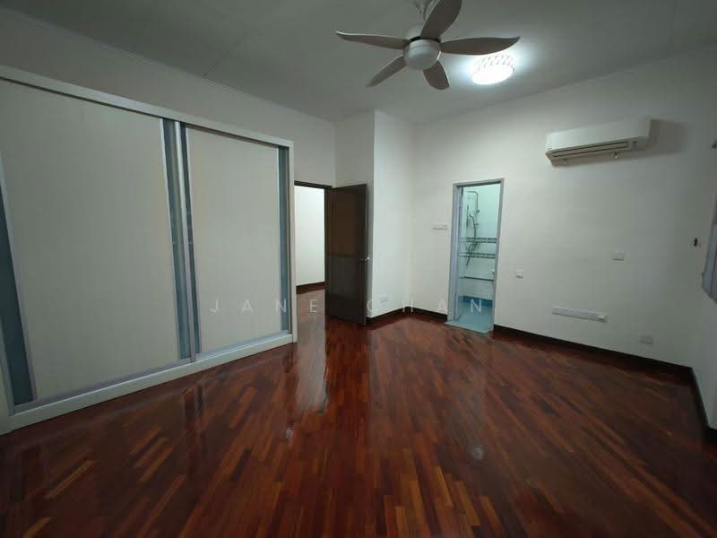 2-storey Terraced House for Rent in Bandar Sri Damansara (Selangor) - Jane Chan - Bedroom - PropertyGuru.com.my