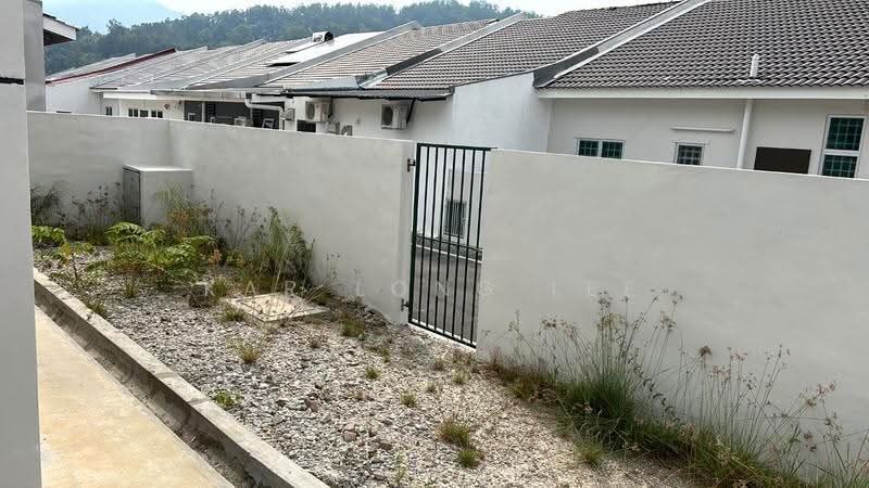 Rumah Teres 1-Tingkat untuk Dijual di Bandar Lahat Mines (Lahat) - Kar Long Lee - Exterior - PropertyGuru.com.my