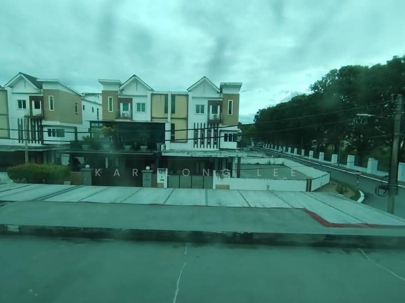 Rumah Berkembar untuk Dijual di Taman Tawas Idaman (Ipoh) - Kar Long Lee - PropertyGuru.com.my