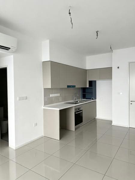 Service Residence for Sale at Residensi Estetik 8 (Est8) - Chris Choo - Kitchen - PropertyGuru.com.my