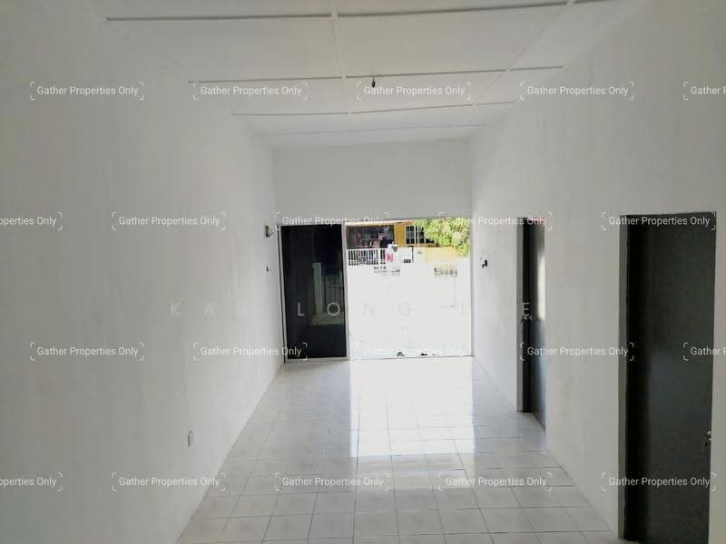 1-storey Terraced House for Sale in Taman Pengkalan Timah (Lahat) - Kar Long Lee - Interior - PropertyGuru.com.my