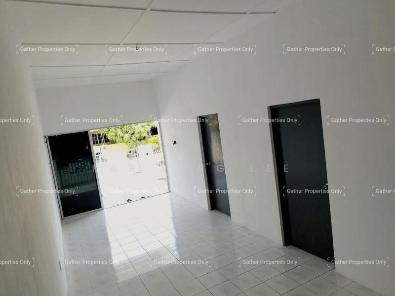 1-storey Terraced House for Sale in Taman Pengkalan Timah (Lahat) - Kar Long Lee - Interior - PropertyGuru.com.my