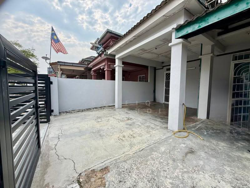 2-storey Terraced House for Sale in Pusat Bandar Rawang (Rawang) - Syafiq Sharifudin - PropertyGuru.com.my