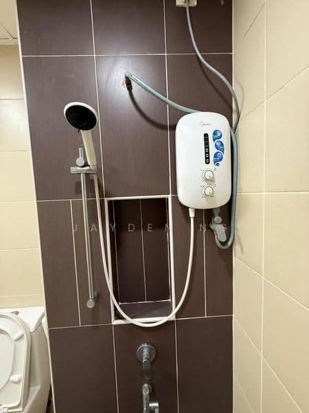 Apartment for Sale at D'Tasek Residences (Tasek Impian) - Jayden Ng - Bathroom - PropertyGuru.com.my