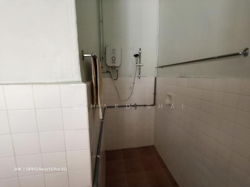 2-storey Terraced House for Rent in Permas Jaya (Johor) - Richard Shai - Bathroom - PropertyGuru.com.my