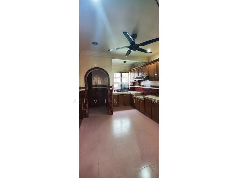 2-storey Terraced House for Sale in Bandar Bukit Tinggi (Klang) - Alvin Lim - Kitchen - PropertyGuru.com.my