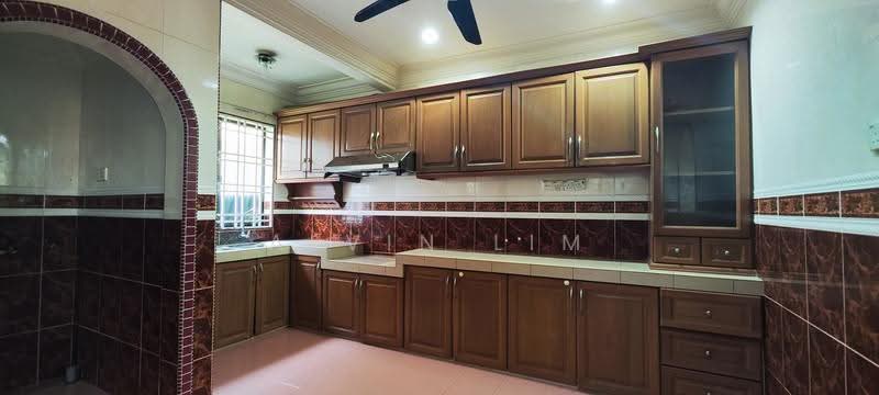 2-storey Terraced House for Sale in Bandar Bukit Tinggi (Klang) - Alvin Lim - Kitchen - PropertyGuru.com.my