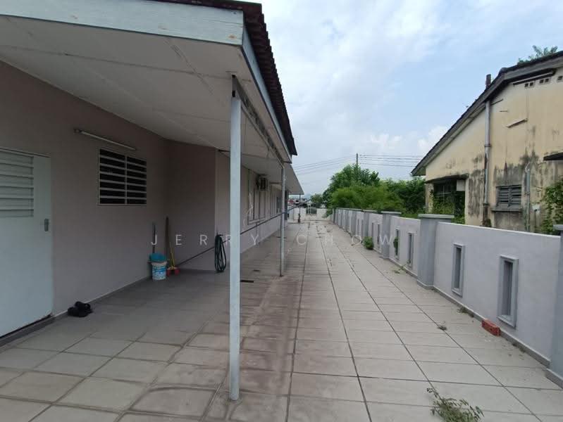 Rumah Berkembar untuk Dijual di New Pasir Puteh (Ipoh) - Jerry Chow - Exterior - PropertyGuru.com.my