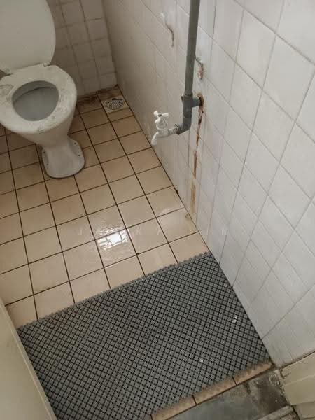 Terrace Factory for Rent in Bandar Pinggiran Subang (Shah Alam) - Jacky Lin - Bathroom - PropertyGuru.com.my