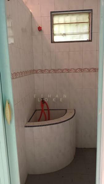 Rumah Teres 1-Tingkat untuk Dijual di Desa Jaya Kepong (Kepong) - Ethan Loke - Bathroom - PropertyGuru.com.my