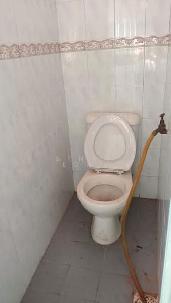 Rumah Teres 1-Tingkat untuk Dijual di Desa Jaya Kepong (Kepong) - Ethan Loke - Bathroom - PropertyGuru.com.my
