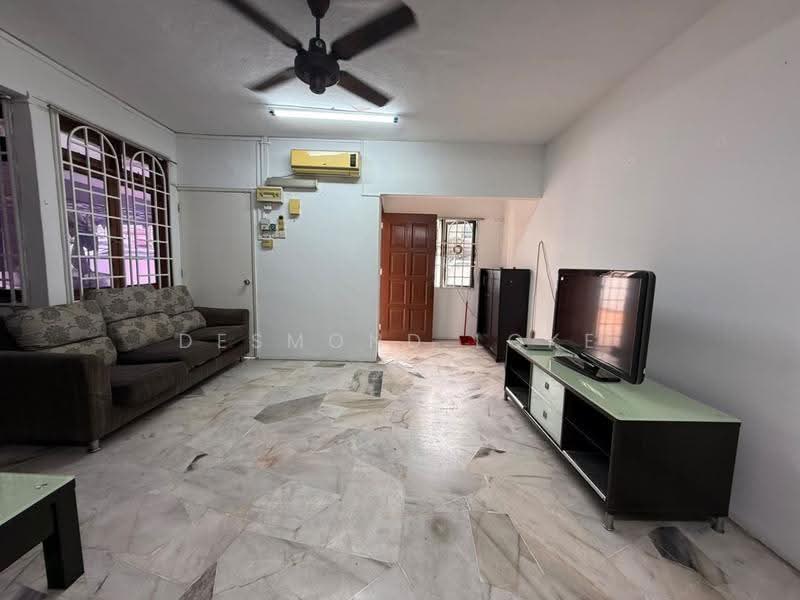 2-storey Terraced House for Rent in Ampang (Kuala Lumpur) - Desmond Loke - Living Room - PropertyGuru.com.my