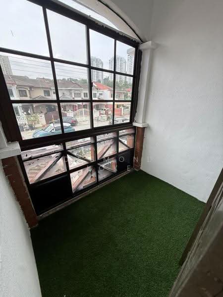 2-storey Terraced House for Rent in Ampang (Kuala Lumpur) - Desmond Loke - Balcony - PropertyGuru.com.my