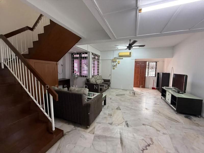 2-storey Terraced House for Rent in Ampang (Kuala Lumpur) - Desmond Loke - Living Room - PropertyGuru.com.my