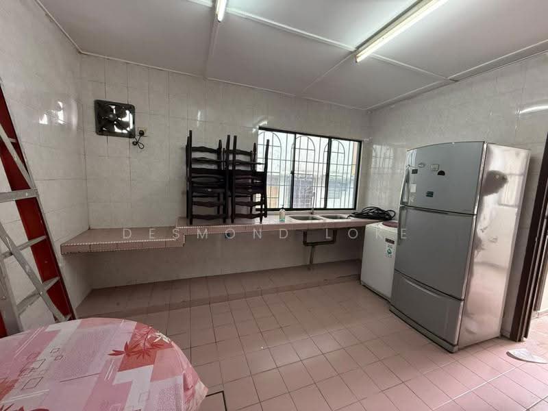 2-storey Terraced House for Rent in Ampang (Kuala Lumpur) - Desmond Loke - Kitchen - PropertyGuru.com.my