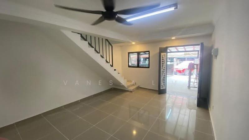 Rumah Teres 2-Tingkat untuk Dijual di Taman Daya (Johor Bahru) - Vanessa Lim - Living Room - PropertyGuru.com.my