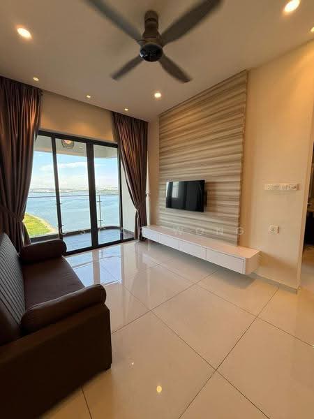 Condominium for Rent at Kings Bay @ Country Garden Danga Bay - Oscar Wong - Living Room - PropertyGuru.com.my