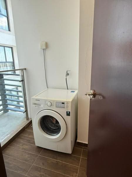 Condominium for Rent at Kings Bay @ Country Garden Danga Bay - Oscar Wong - Balcony - PropertyGuru.com.my
