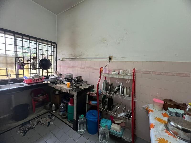 Rumah Teres 2-Tingkat untuk Dijual di Taman Sri Putri (Skudai) - Zack Chow - Kitchen - PropertyGuru.com.my