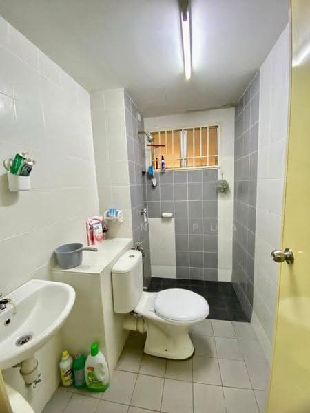 Apartment for Sale at Seri Intan Apartment - Joanne Pua - Bathroom - PropertyGuru.com.my
