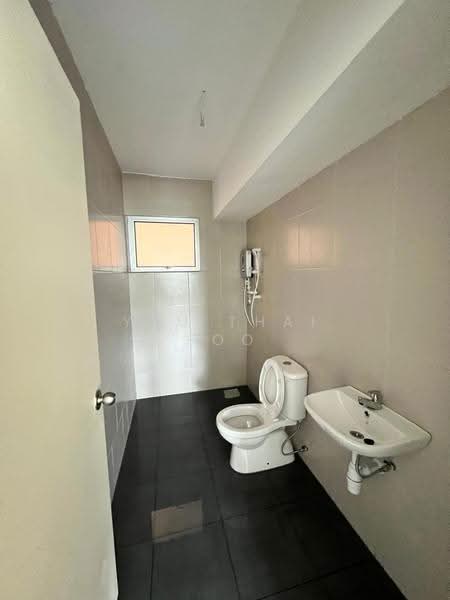 Apartment for Rent at PANGSAPURI AMANSIARA - Yau Thai Soo - Bathroom - PropertyGuru.com.my