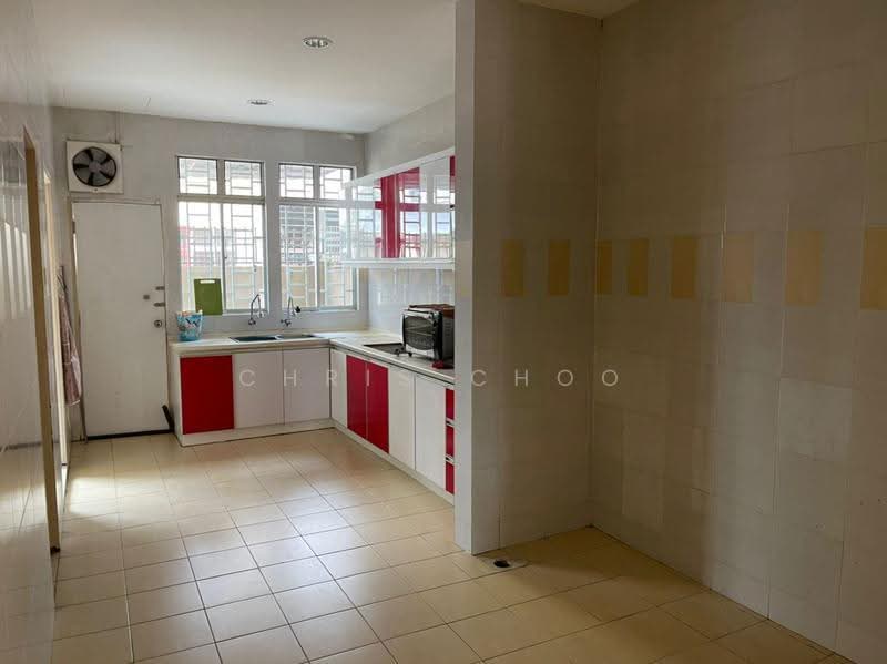 Rumah Teres 2.5-Tingkat untuk Disewa di Cheras (Selangor) - Chris Choo - Kitchen - PropertyGuru.com.my