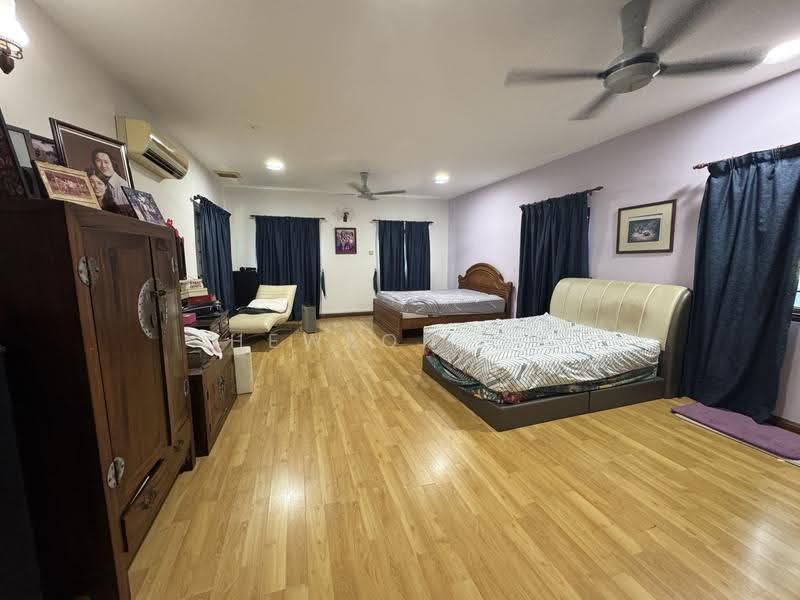 Bungalow House for Sale in Batu 9 (Cheras) - Hewson Oh - Master Bedroom - PropertyGuru.com.my