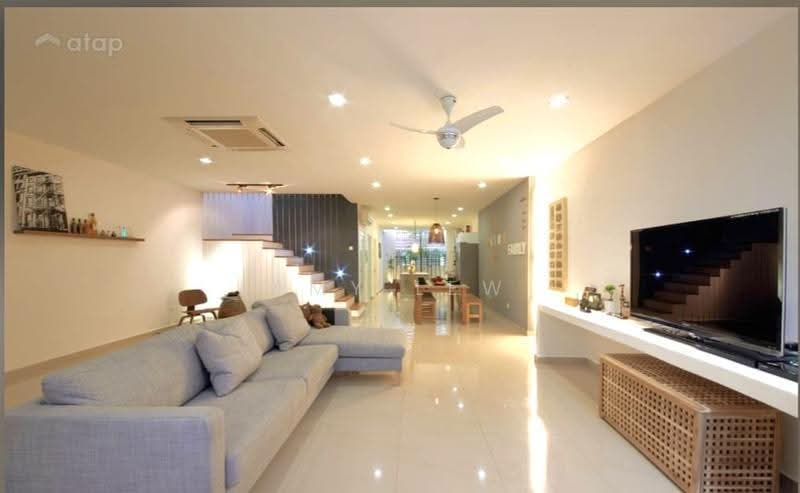 Rumah Berkembar untuk Dijual di Mentakab (Pahang) - Amy Lew - Living Room - PropertyGuru.com.my
