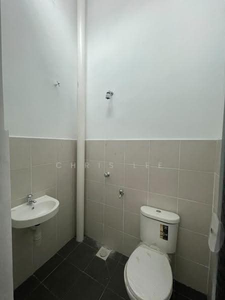 Rumah Teres 2-Tingkat untuk Disewa di Taman Rambai Indah (Jenjarom) - Chris Lee - Bathroom - PropertyGuru.com.my